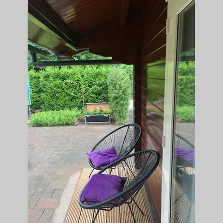 Sfeervolle Blokhut Op De Veluwe Op Recreatiepark Topparken In Beekbergen Met Vrije Tuin En Eigen Parkeerplaats Exterior photo